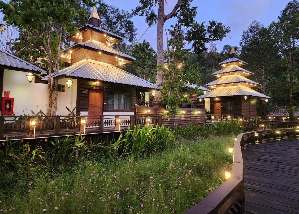 ราชไมตรีบุรี น้ำตกพลิ้ว จันทบุรี โฮมสเตย์